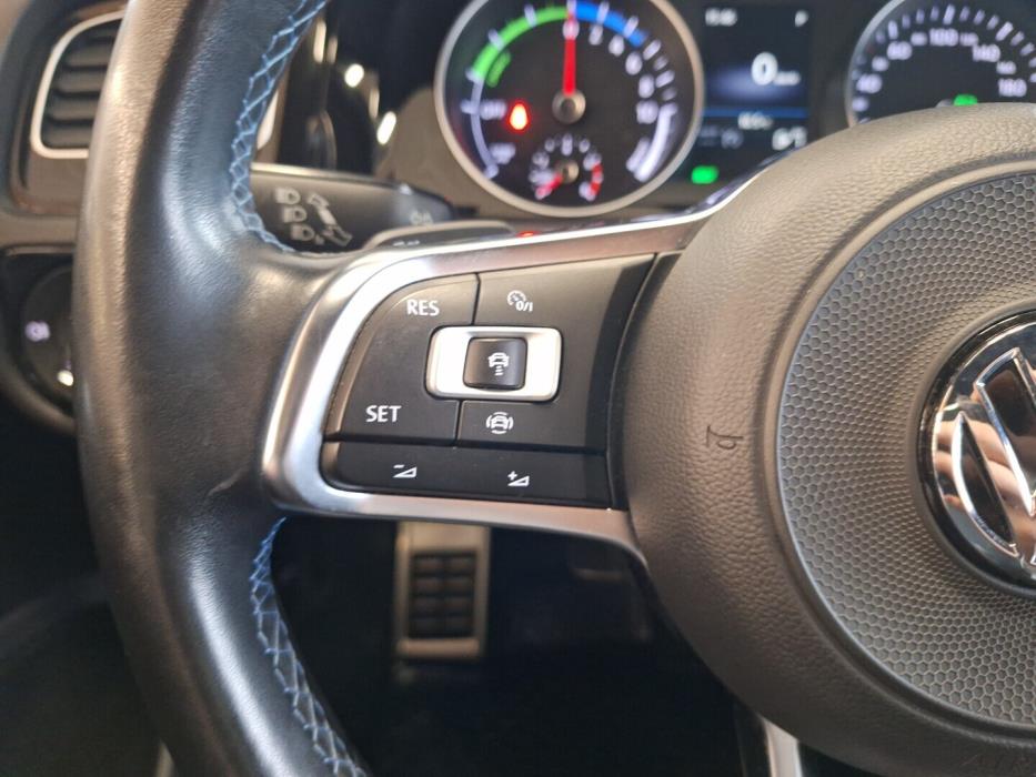 VOLKSWAGEN Golf 2020