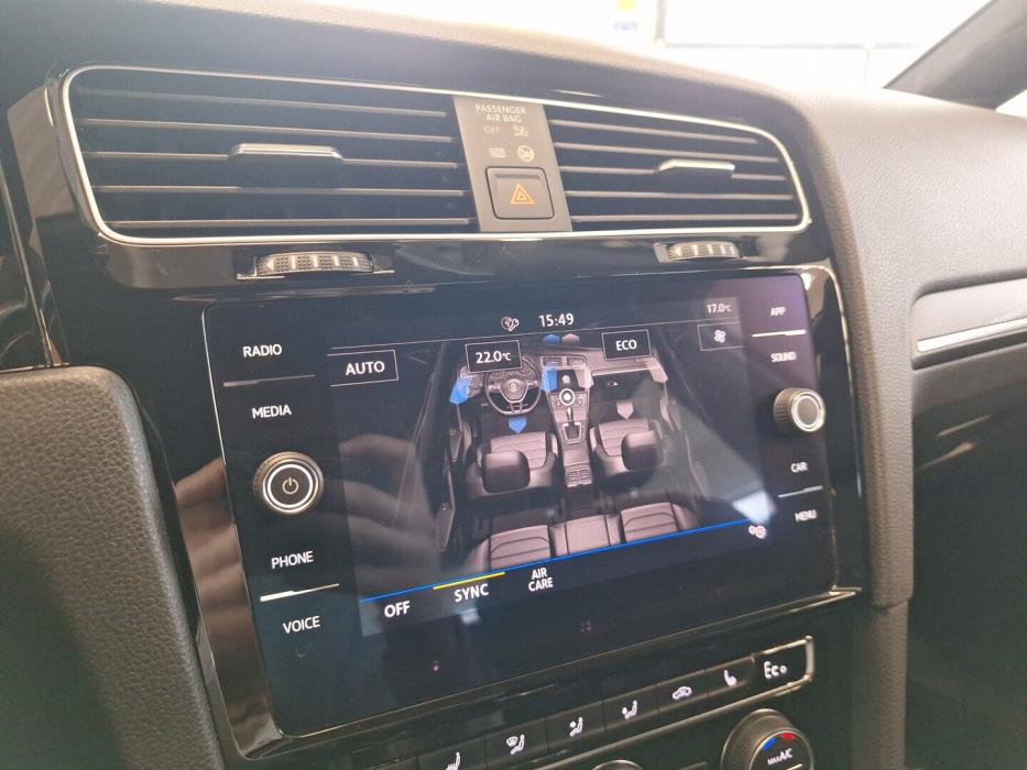 VOLKSWAGEN Golf 2020