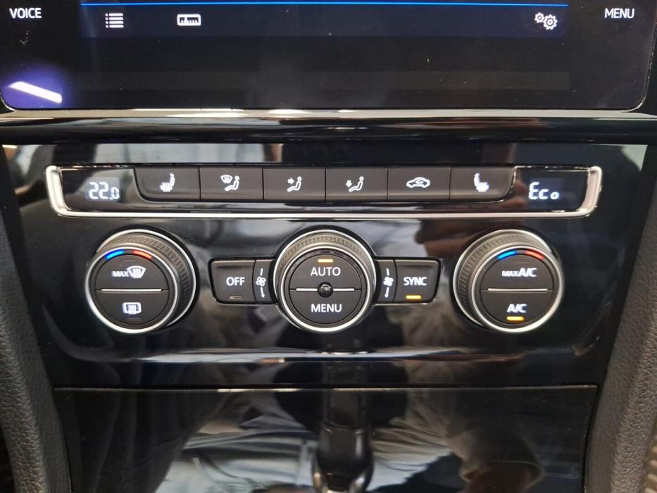 VOLKSWAGEN Golf 2020