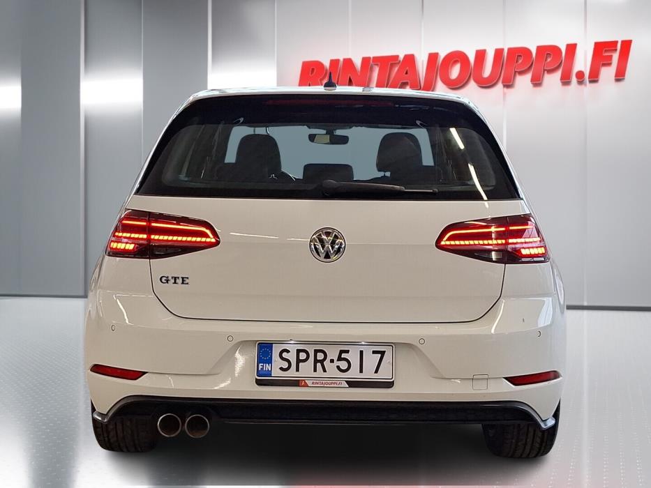 VOLKSWAGEN Golf 2020