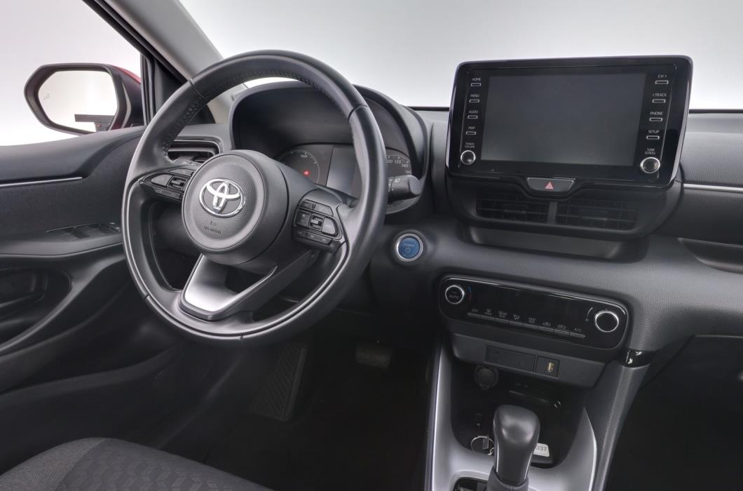 TOYOTA Yaris 2023