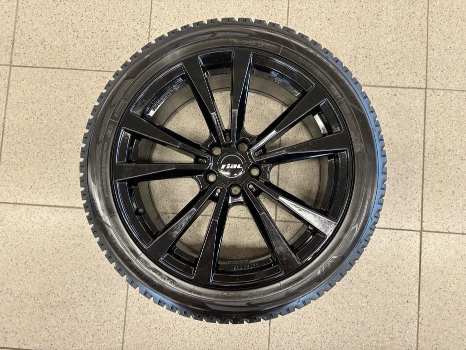 POLESTAR 2 2022