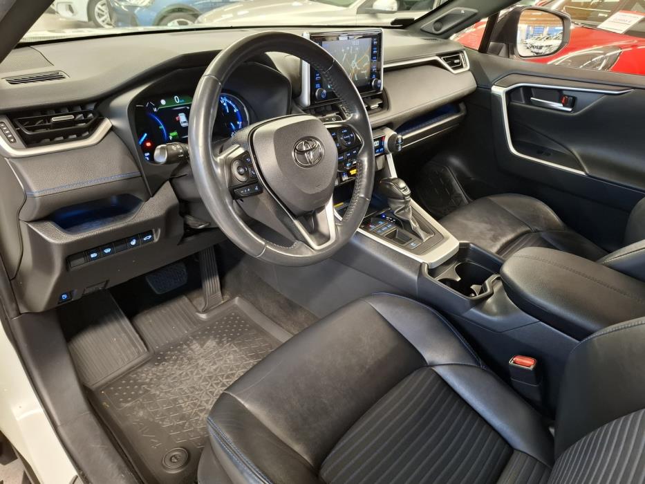 TOYOTA RAV4 2019