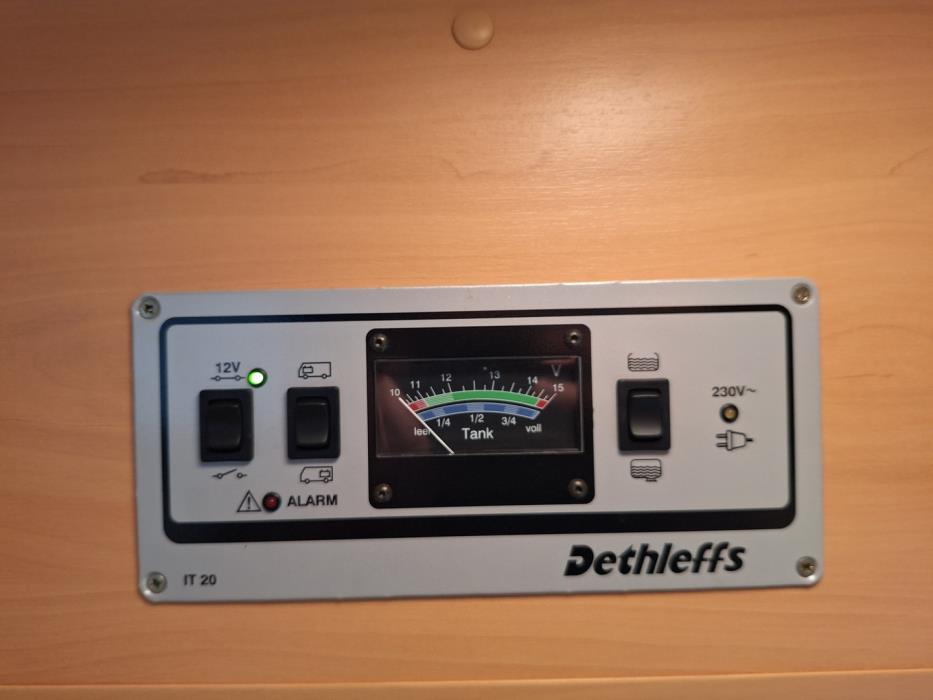 DETHLEFFS ADVANTAGE 2001