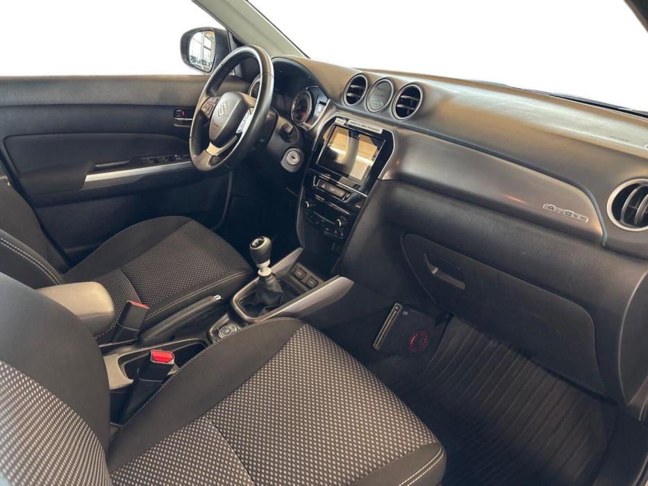 SUZUKI Vitara 2021