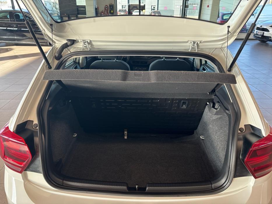 VOLKSWAGEN Polo 2021
