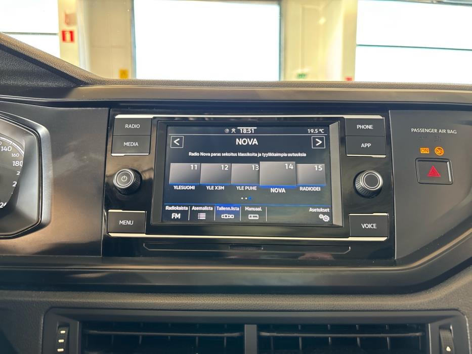VOLKSWAGEN Polo 2021