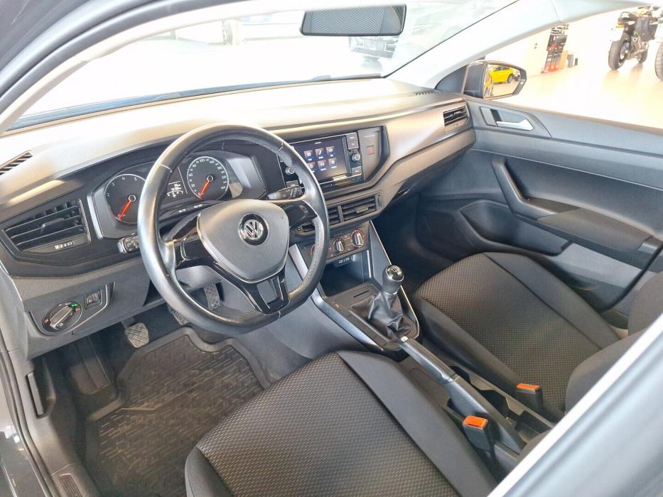 VOLKSWAGEN Polo 2020