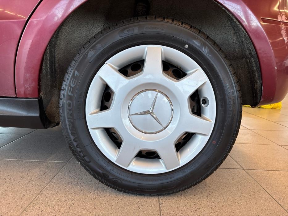 MERCEDES-BENZ A 2009