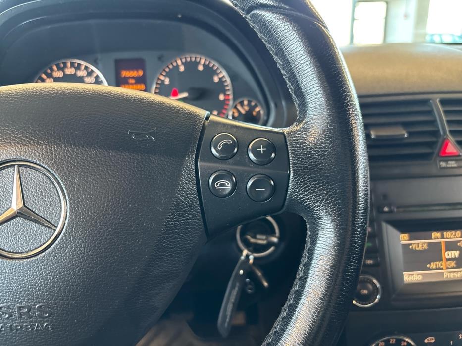 MERCEDES-BENZ A 2009