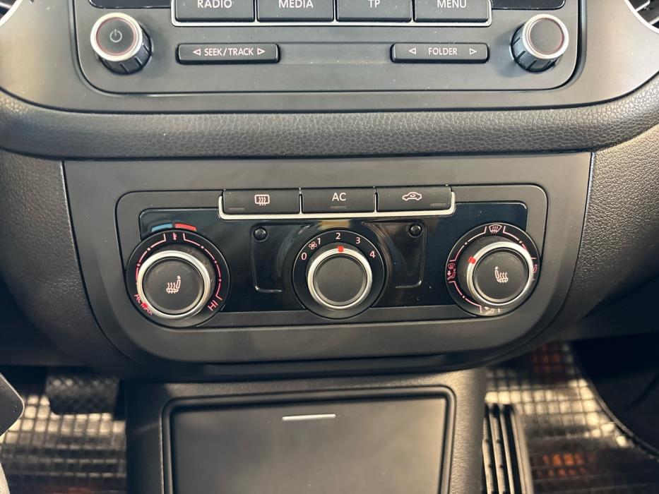 VOLKSWAGEN Golf Plus 2013