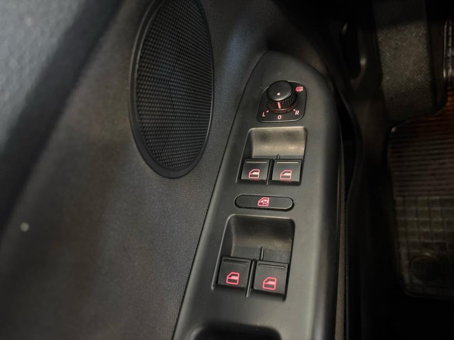 VOLKSWAGEN Golf Plus 2013