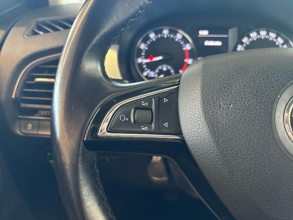 SKODA Fabia 2015