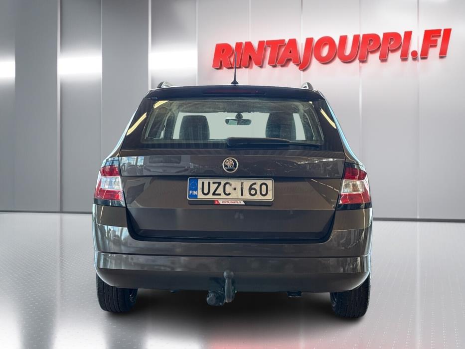 SKODA Fabia 2015