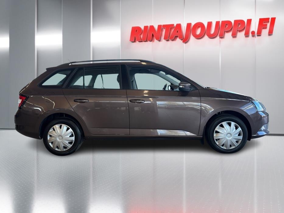 SKODA Fabia 2015