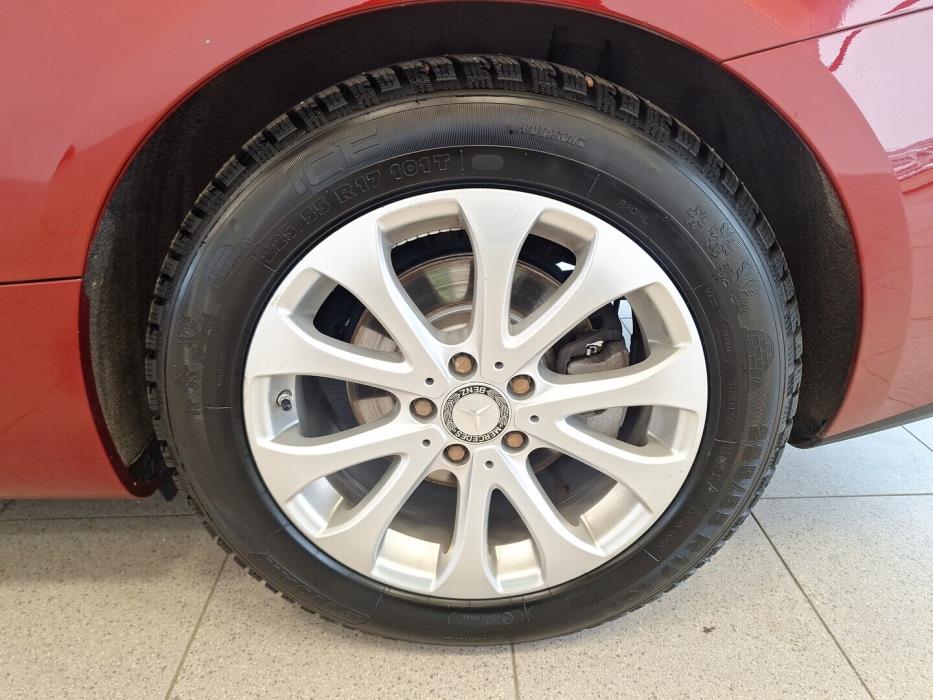 MERCEDES-BENZ E 2017