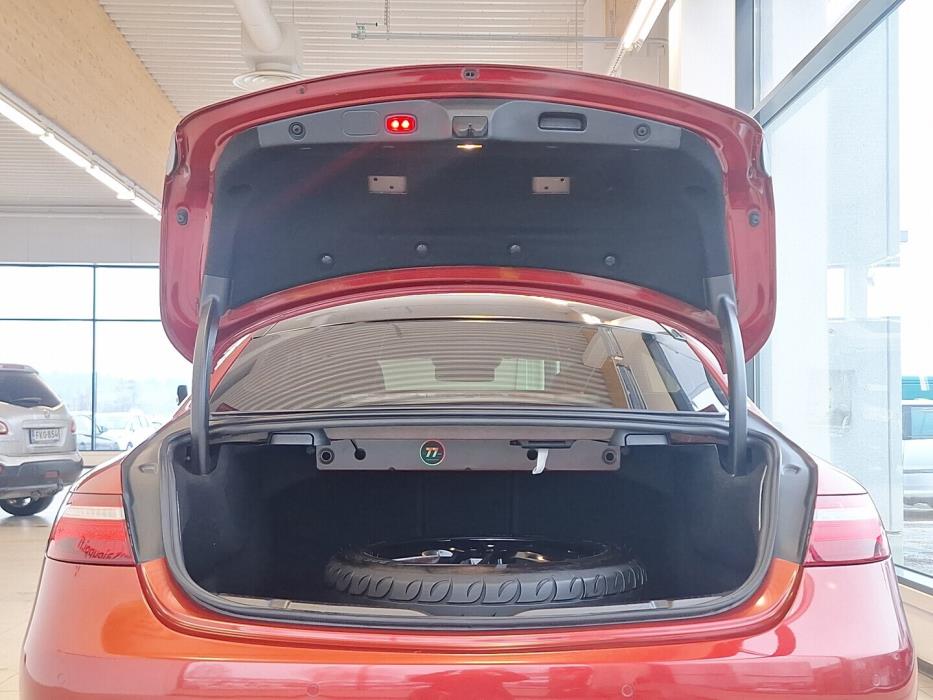 MERCEDES-BENZ E 2017