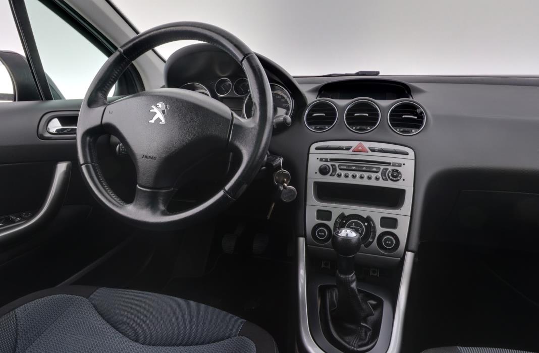 PEUGEOT 308 2013