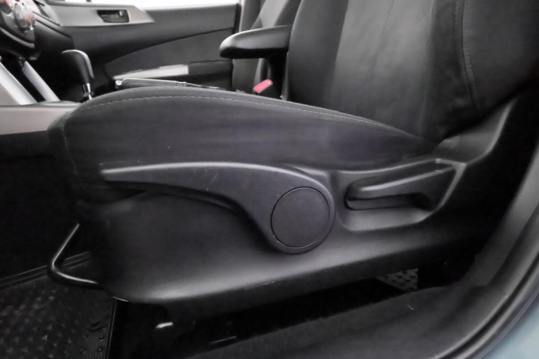 SUBARU Forester 2010