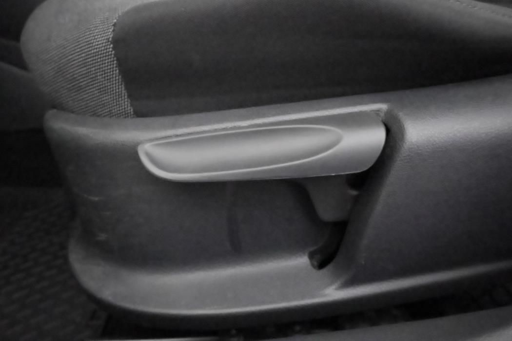 VOLKSWAGEN Polo 2013