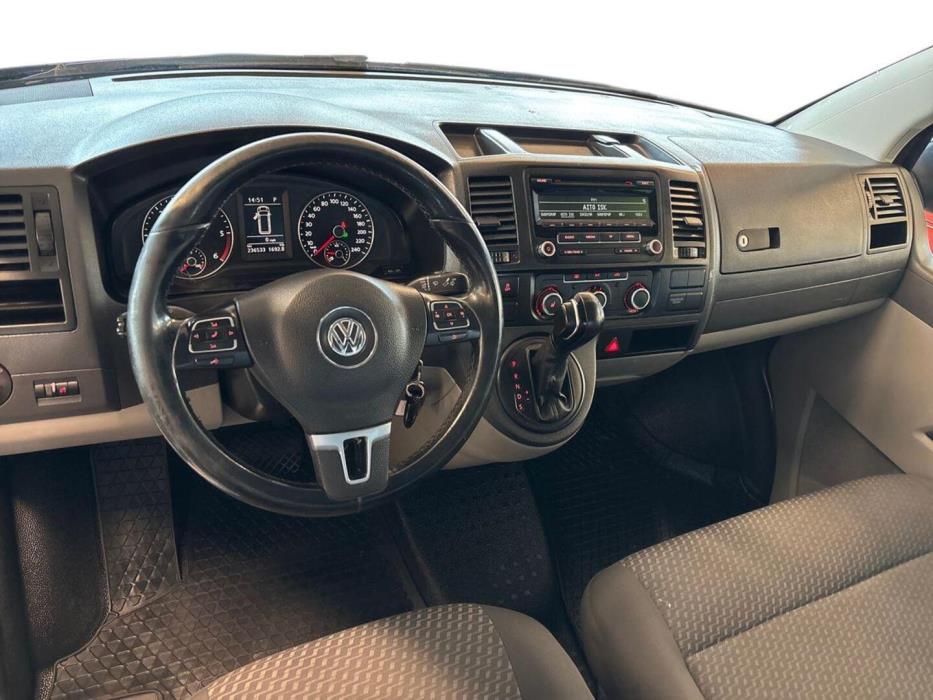 VOLKSWAGEN Transporter 2015
