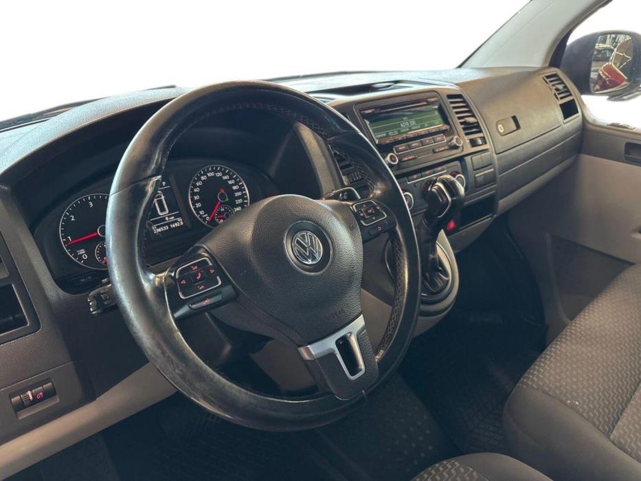 VOLKSWAGEN Transporter 2015