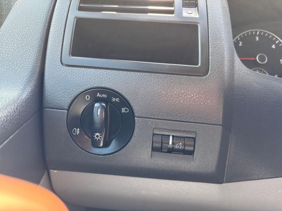 VOLKSWAGEN Transporter 2015