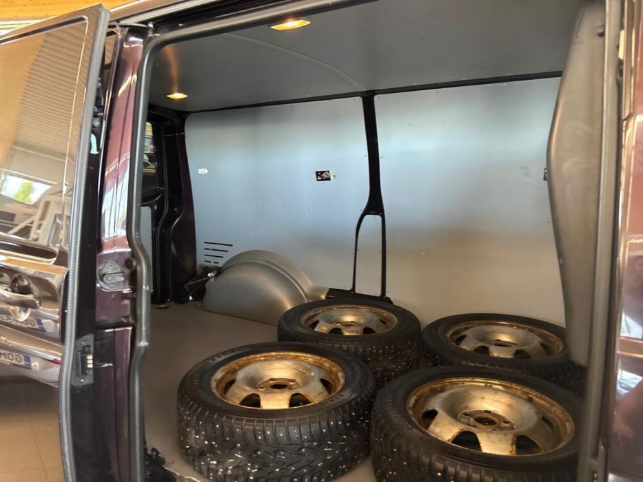 VOLKSWAGEN Transporter 2015