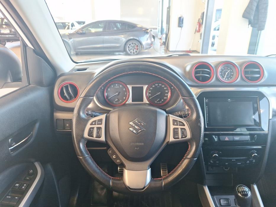 SUZUKI Vitara 2016