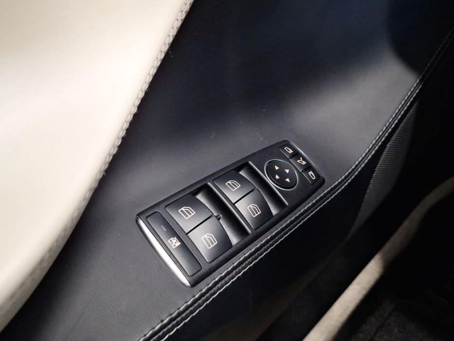 TESLA Model S 2017