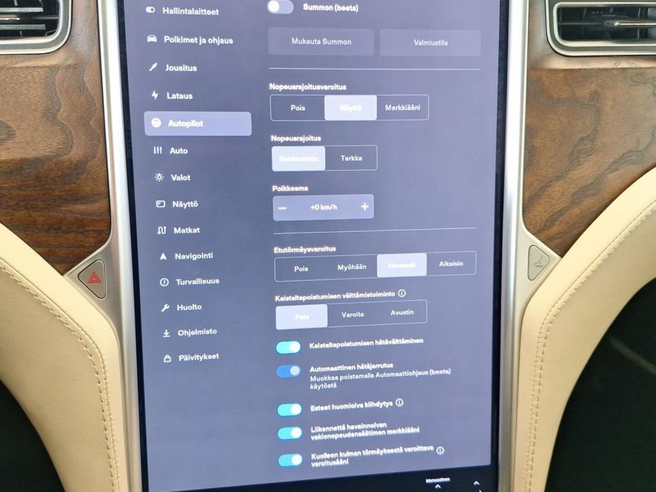 TESLA Model S 2017
