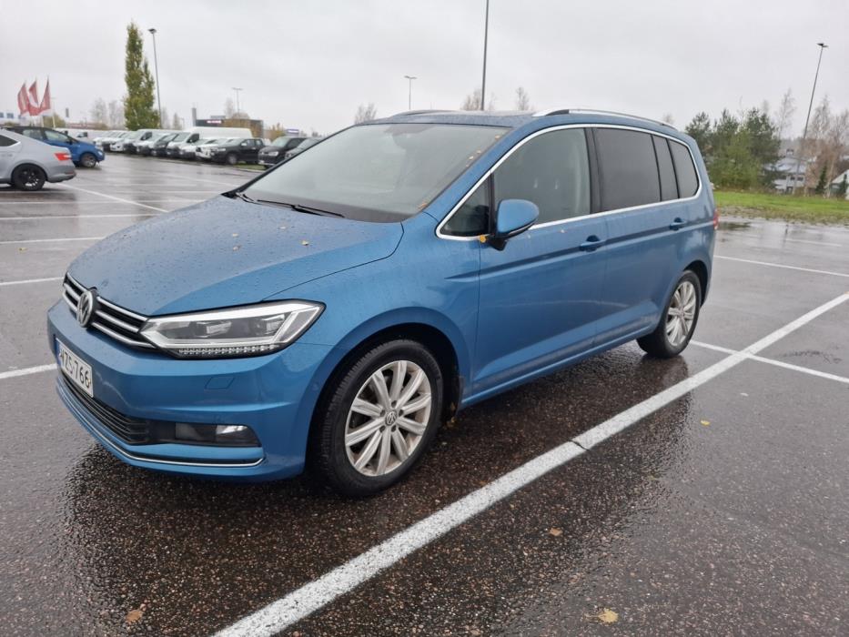 VOLKSWAGEN Touran 2018
