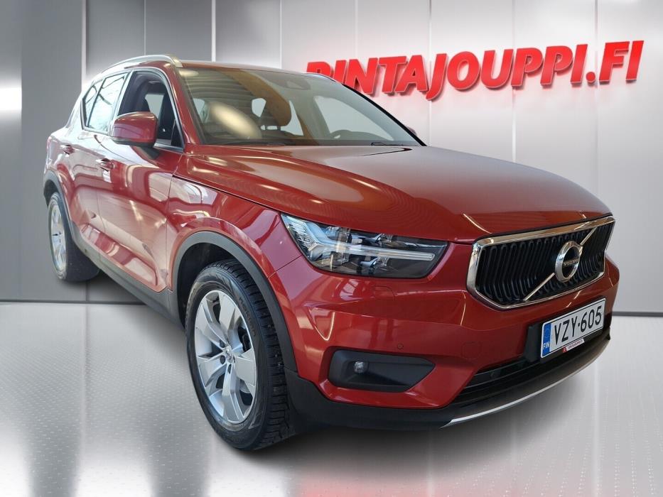 VOLVO XC40 2019