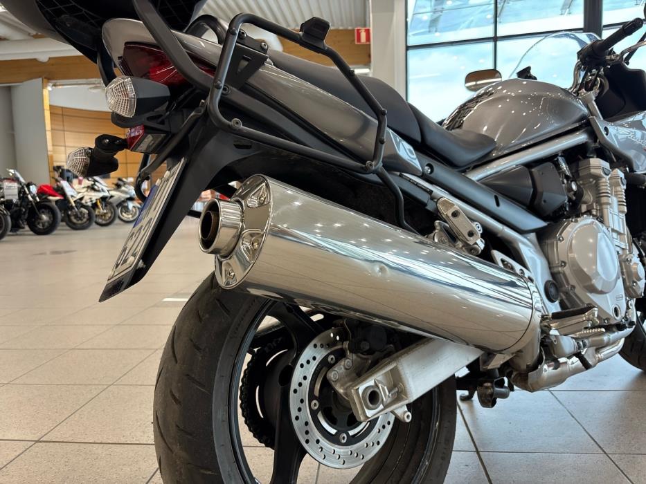 SUZUKI GSF 2008