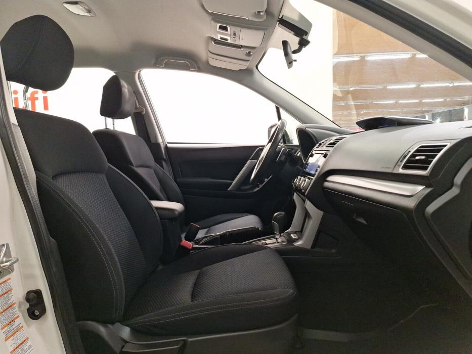 SUBARU Forester 2015