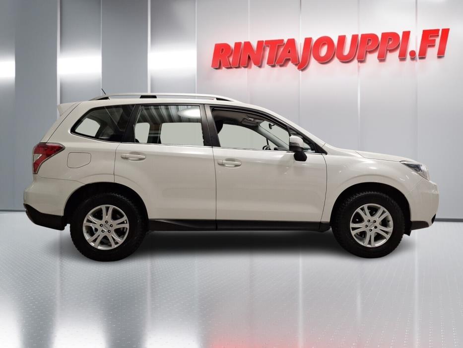 SUBARU Forester 2015