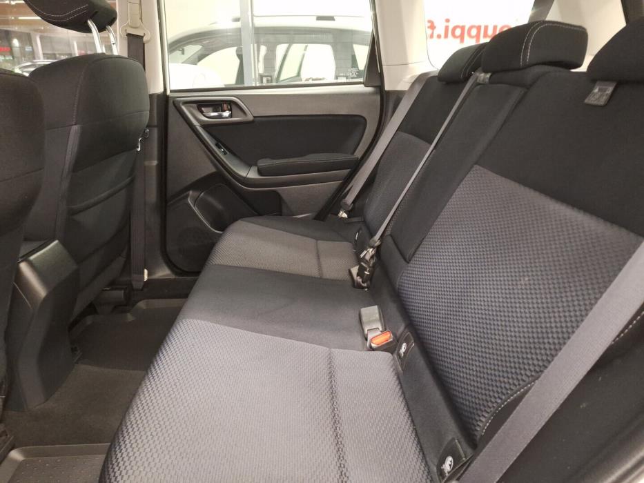 SUBARU Forester 2015