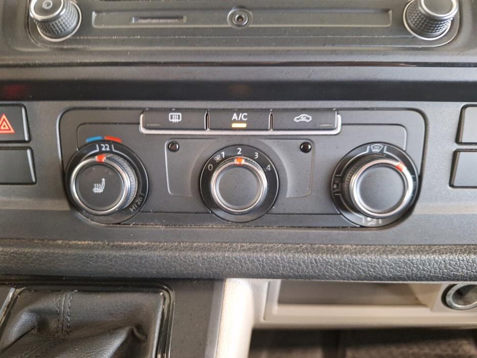 VOLKSWAGEN Transporter 2018