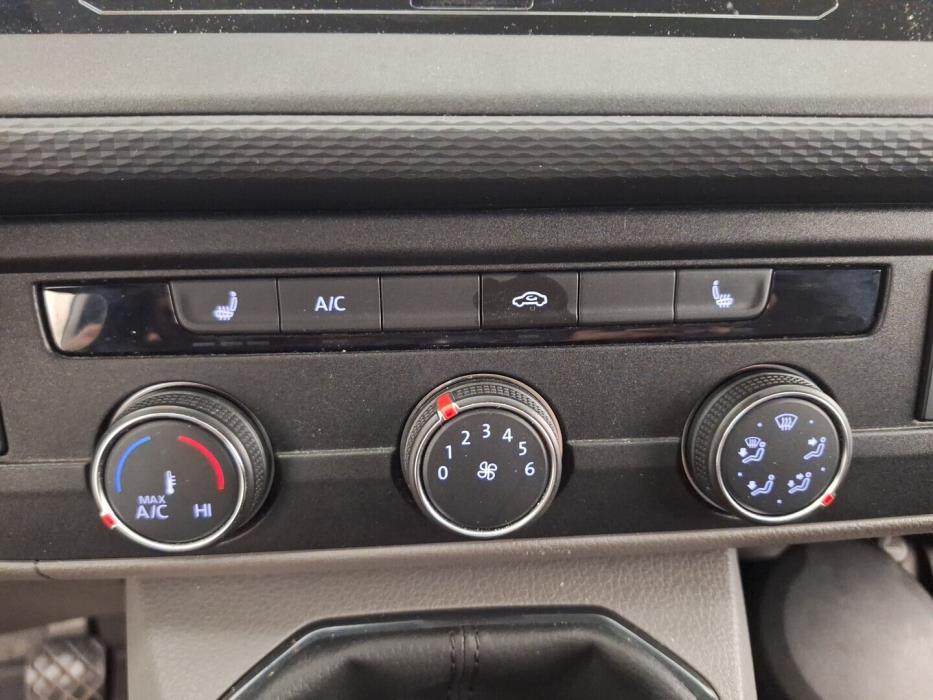 VOLKSWAGEN Transporter 2021