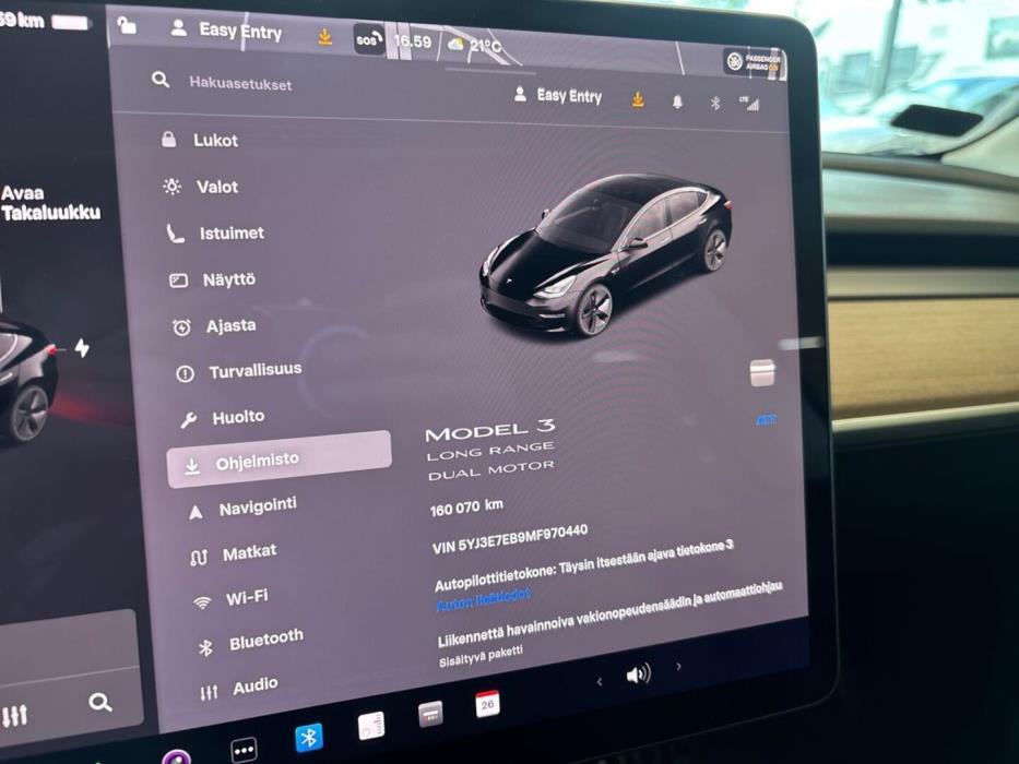 TESLA Model 3 2021
