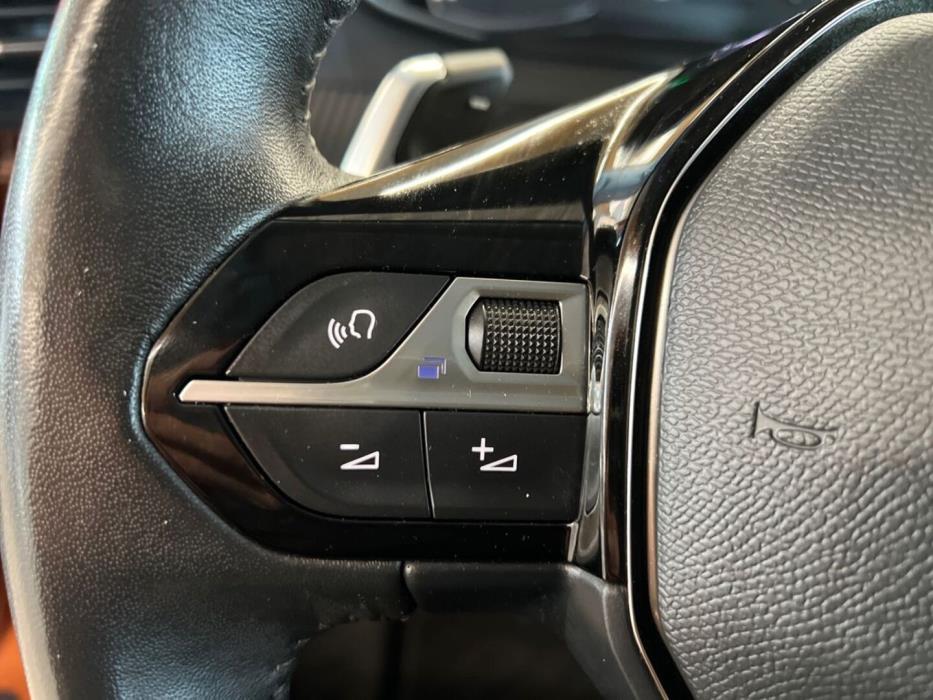 PEUGEOT 2008 2022