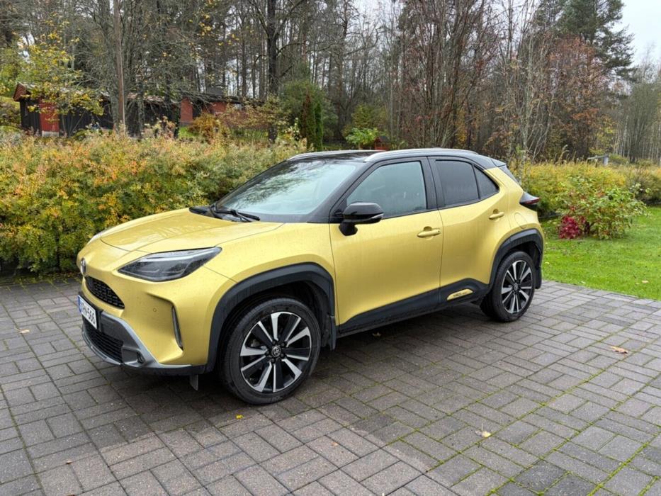 TOYOTA Yaris Cross 2022