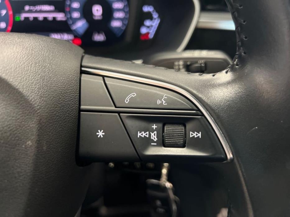 AUDI Q3 2019
