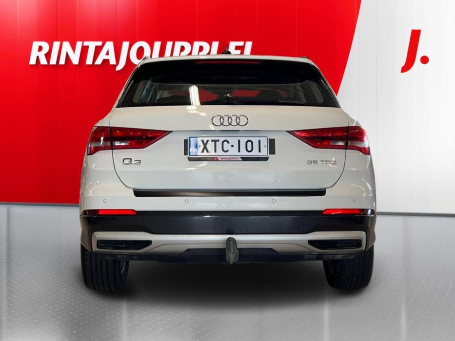 AUDI Q3 2019