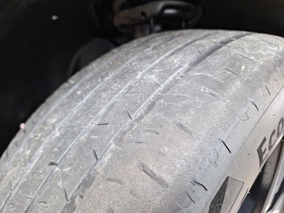 VOLVO XC40 2021