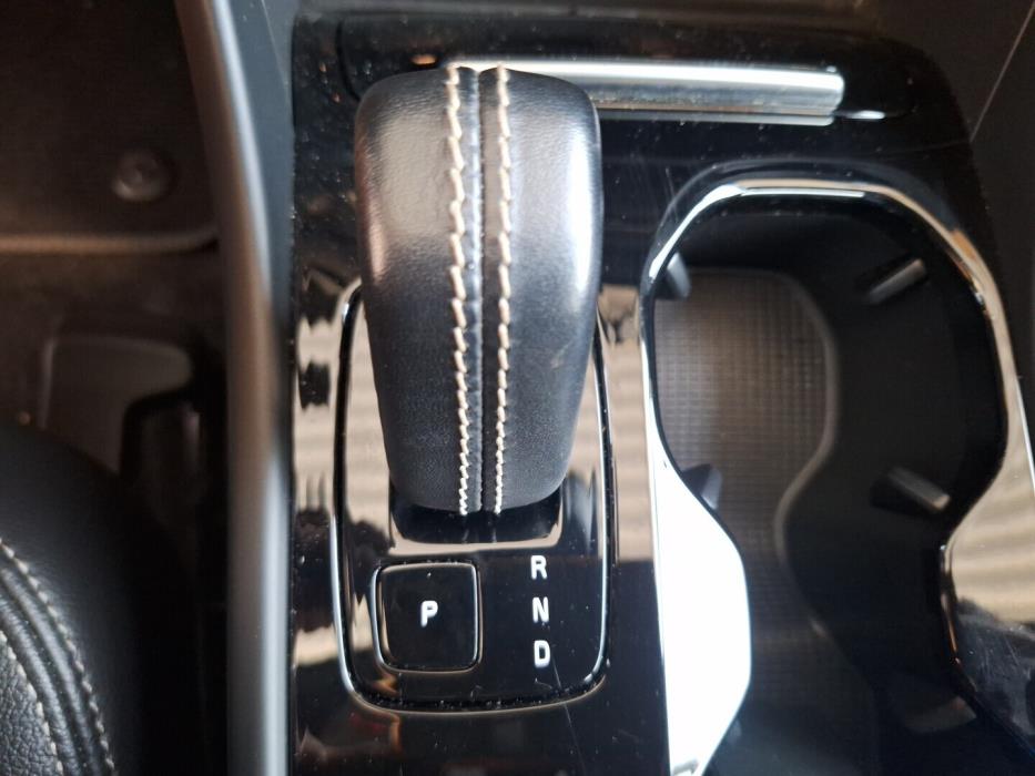 VOLVO XC40 2021