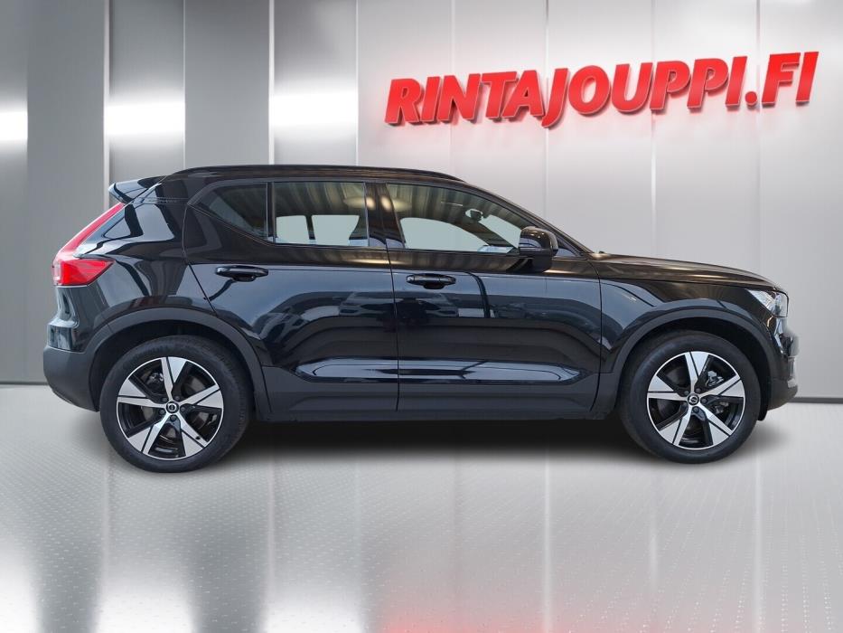 VOLVO XC40 2021