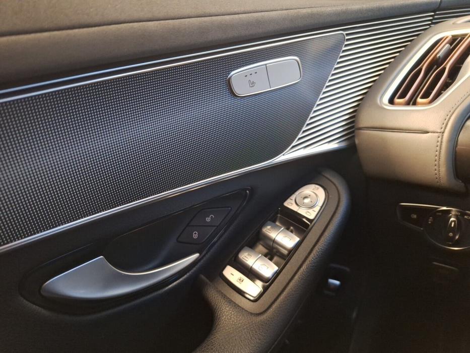 MERCEDES-BENZ EQC 2021