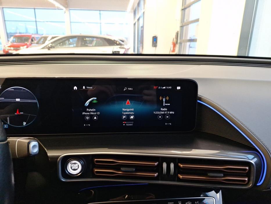 MERCEDES-BENZ EQC 2021