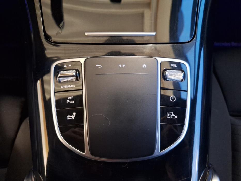 MERCEDES-BENZ EQC 2021